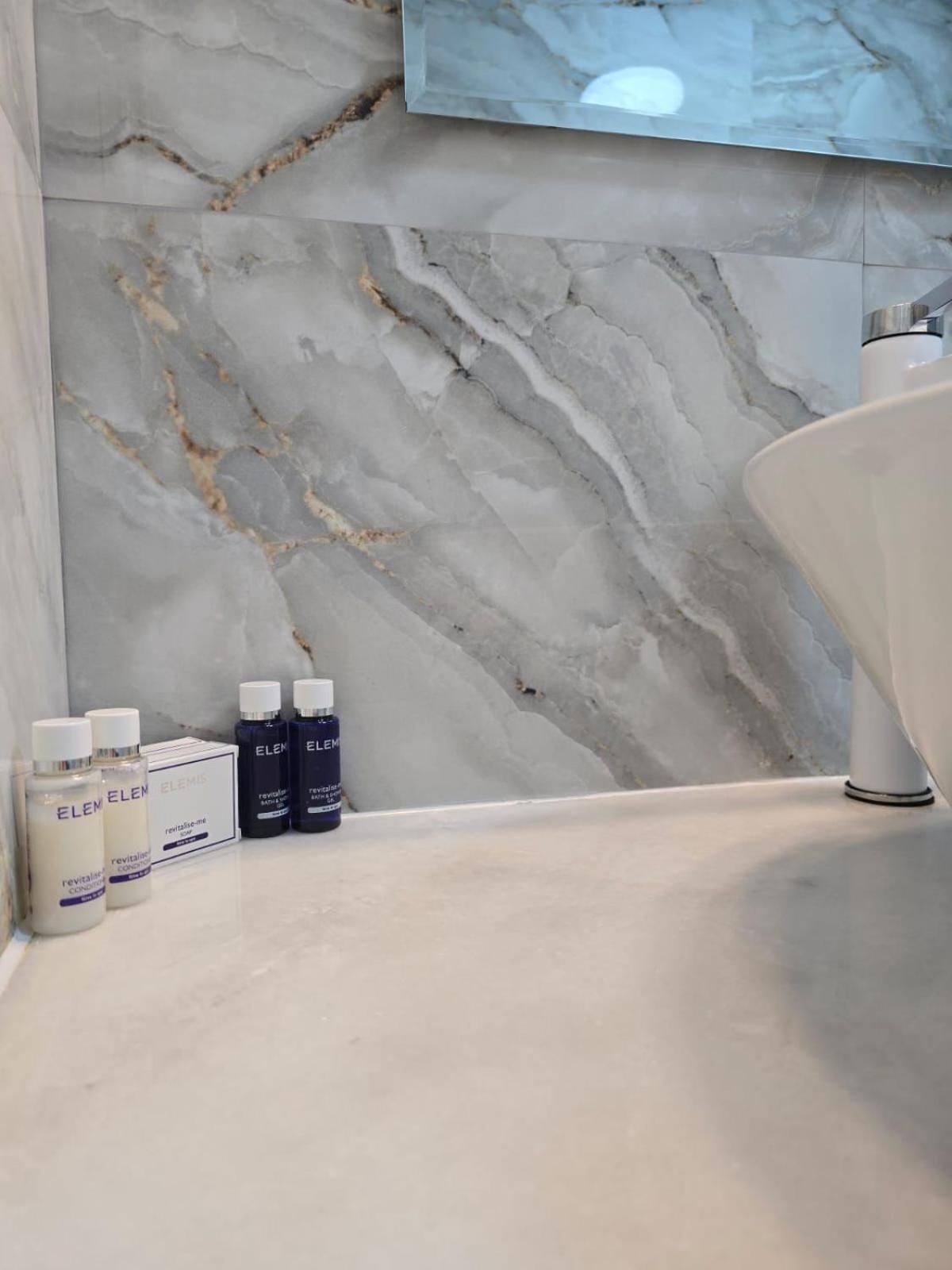 Irina'S Premier Properties At Seven Palms, Saturn Buitenkant foto